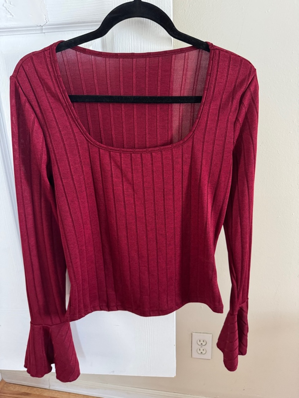 Women’s Top Size M